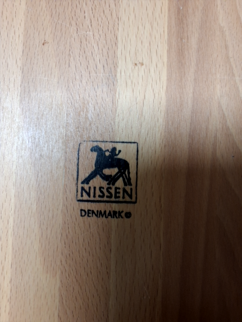 Nissen træ fad